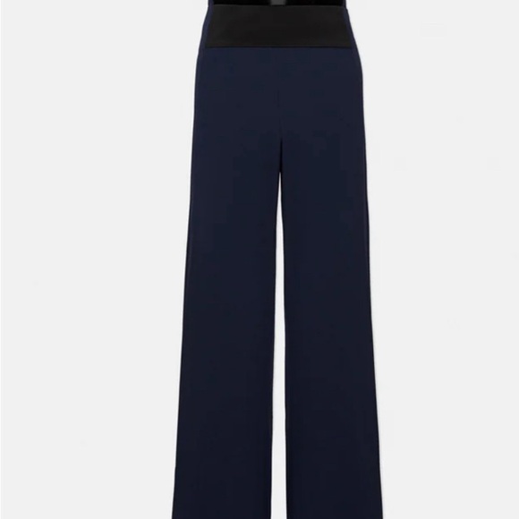 The most sexy and classy jumpsuit - Picture 5 of 9